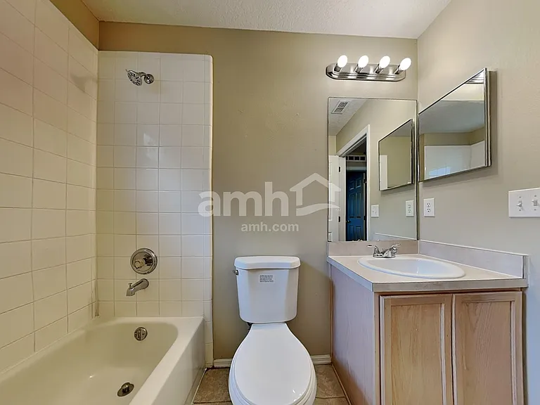 2325 Ole Hickory Dr — Photo 17