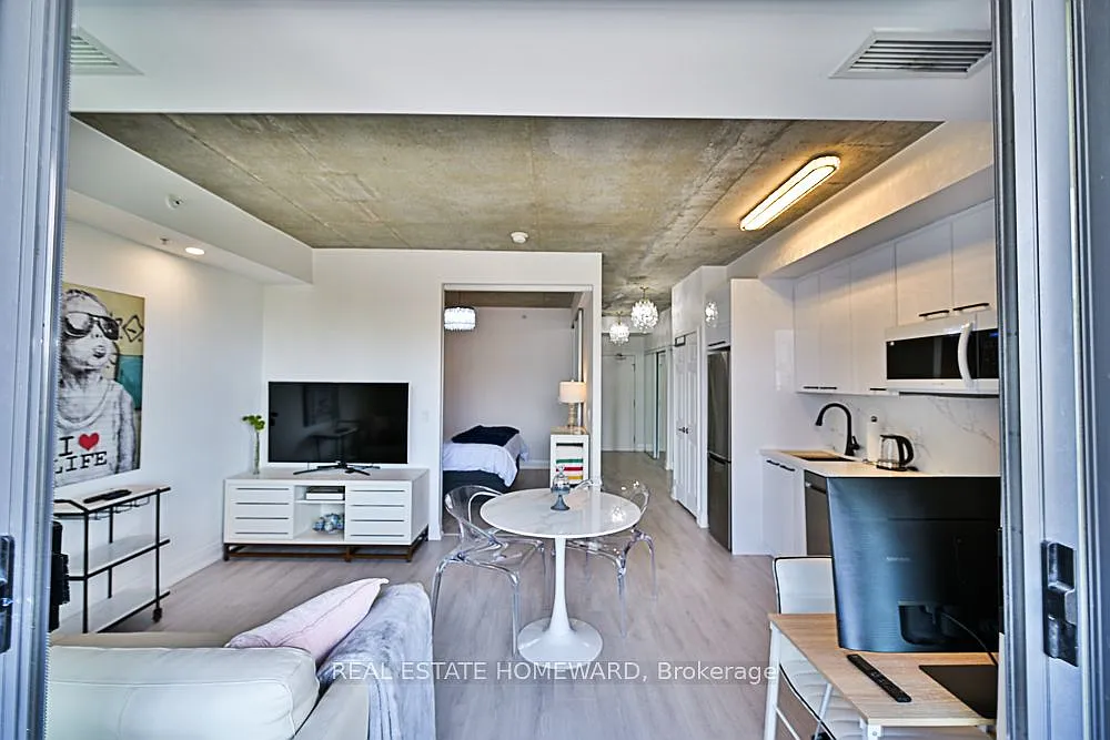 1 bed, $3,000 — Photo 3