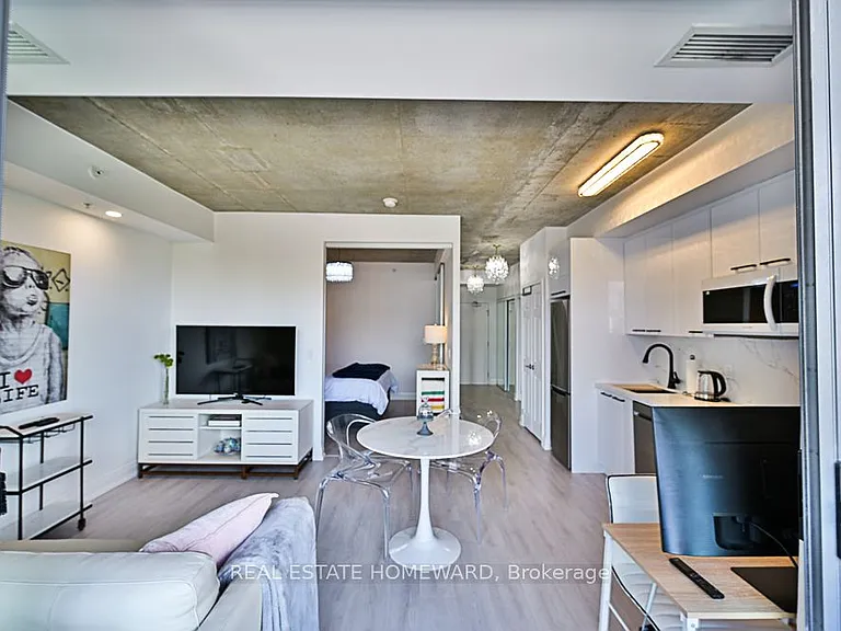 32 Camden St #706 — Photo 3