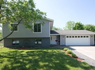 1604 W River St, Monticello, MN 55362
