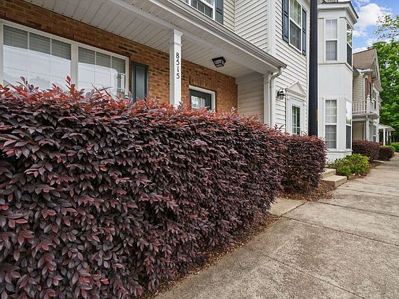 3rd image of 8515 Mount Valley Ln