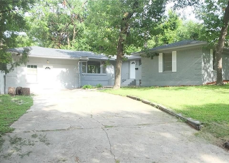 1st image of 2338 Rexlawn Dr