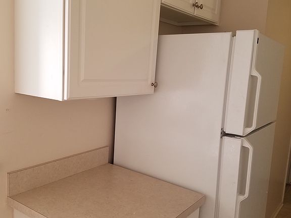 3rd image of 50707 Jefferson Ave #Townhouse
