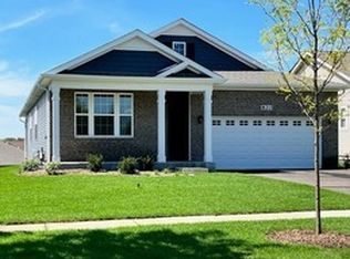 961 Savannah Ln, Algonquin, IL 60102