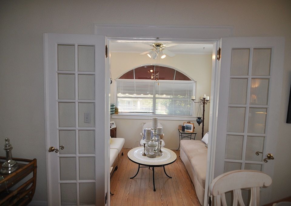 2nd image of 1806 W Hills Ave APT 4
