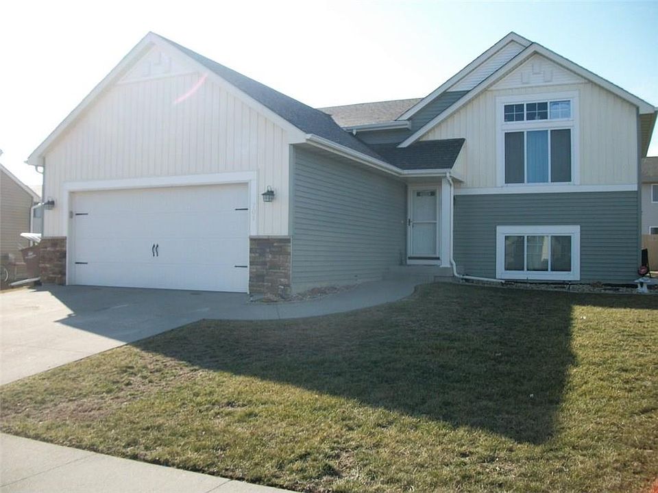 701 36th St SW, Bondurant, IA 50035 Zillow