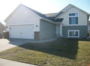 701 36th St SW, Bondurant, IA 50035