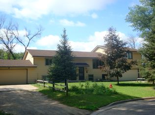 3600 Centerwood Rd, Lexington, MN 55014