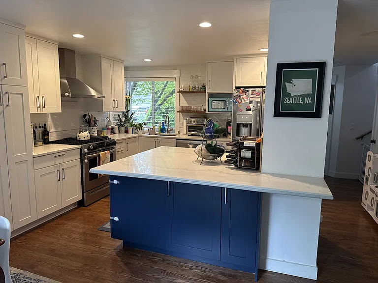 24238 SE 44th St — Photo 10