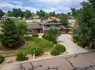 2812 Lake Park Way, Longmont, CO 80503