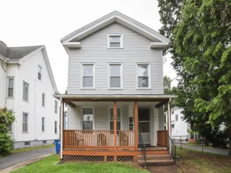 44 Clark St #4