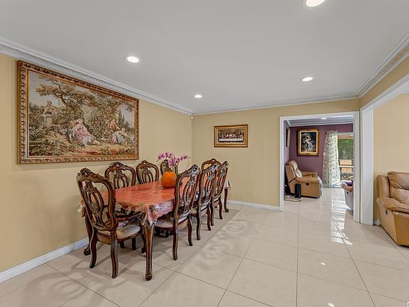 5th image of 12770 Cohasset St