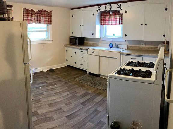 3rd image of 305 S Catherine St