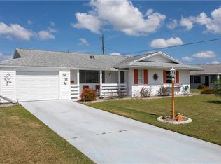703 Thunderbird Ave, Sun City Center, FL 33573