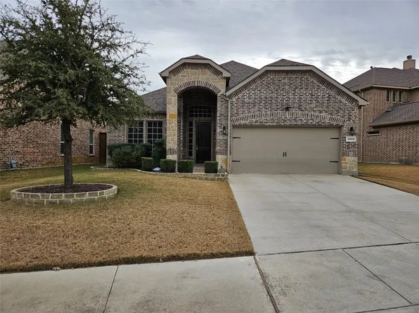 3008 Frontier Dr, Roanoke, TX 76210