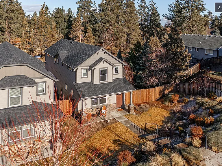 20240 Brumby Ln — Photo 25