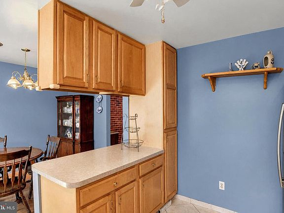 5th image of 5611 Lancaster St