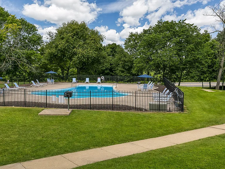 Woodland Ridge Apartments — Photo 56