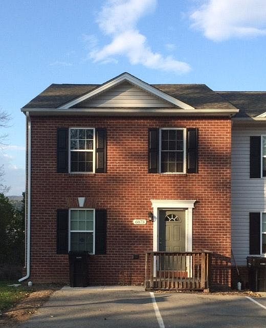 1st image of 6873 Woodcreeper Dr