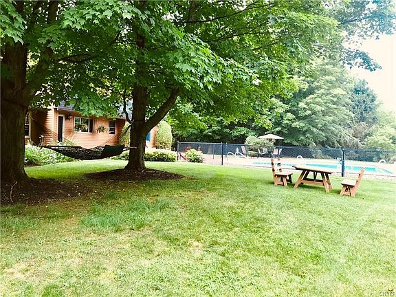 5th image of 3835 Wellington Dr N