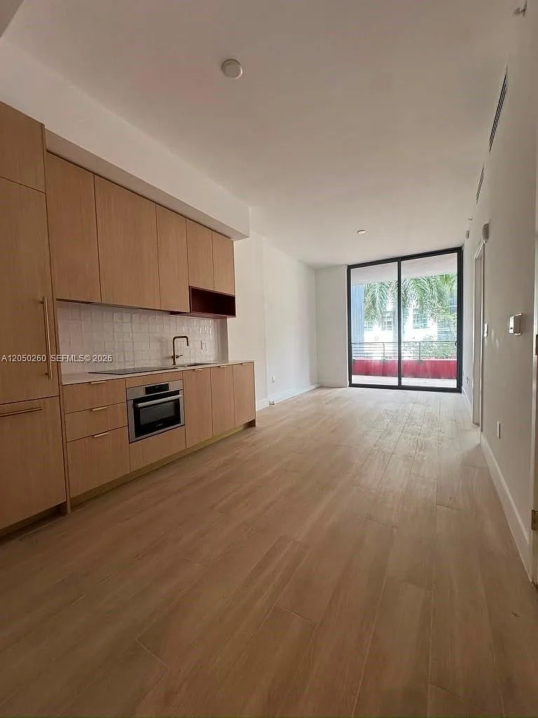 1 bed, 2.0 bath, $4,300 — Photo 4