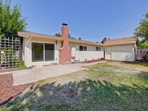 5th image of 4708 Moorpark Ave