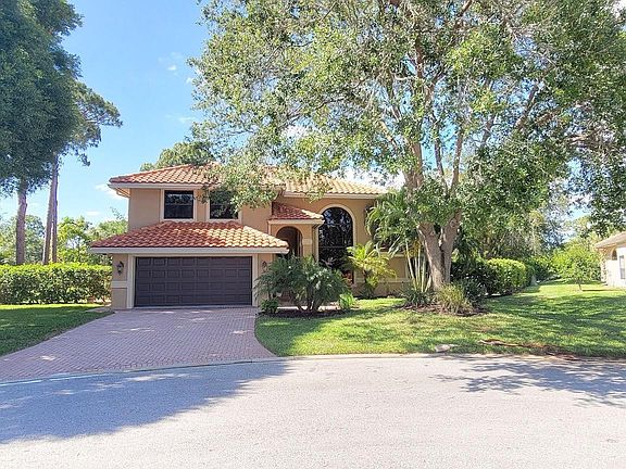 2nd image of 1335 SW Cottonwood Cove