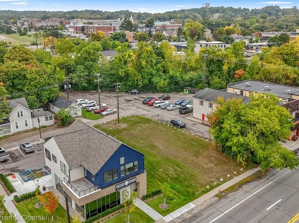220 S Main St, Northville, MI 48167