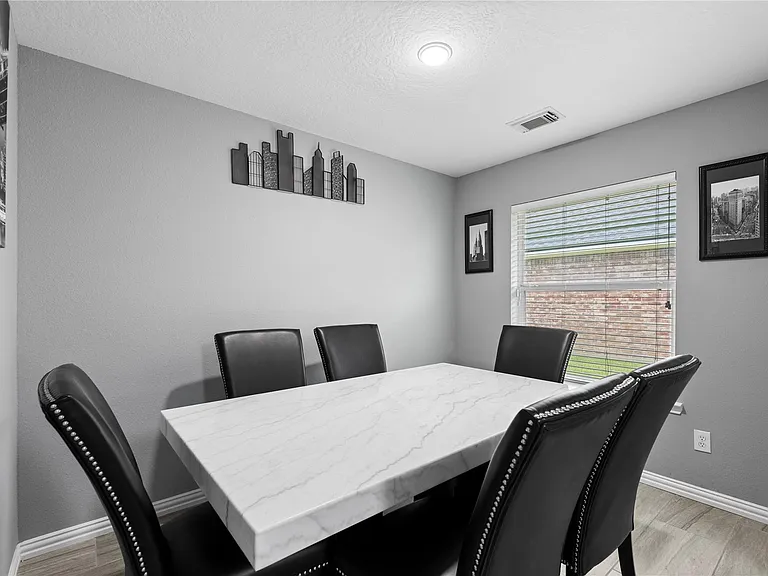10819 Redwood Dr — Photo 13