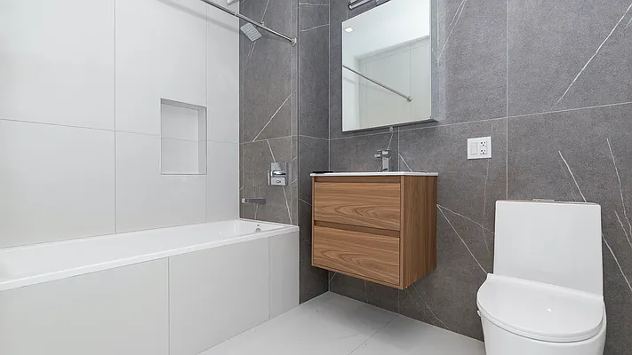 Rented by Nooklyn NYC LLC | media 31