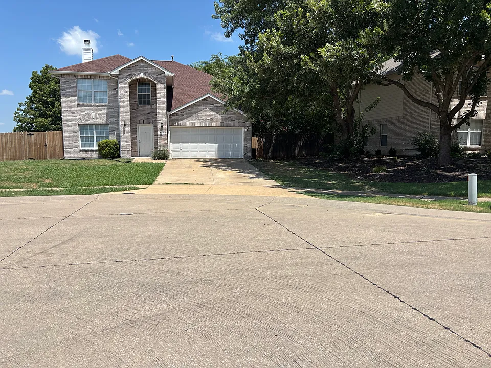 9328 Vernon Ct