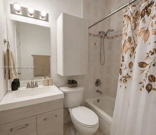 340 E 5th St #202 — Photo 18
