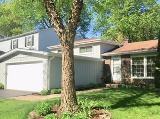 112 N Kenilworth Ave, Glen Ellyn, IL 60137