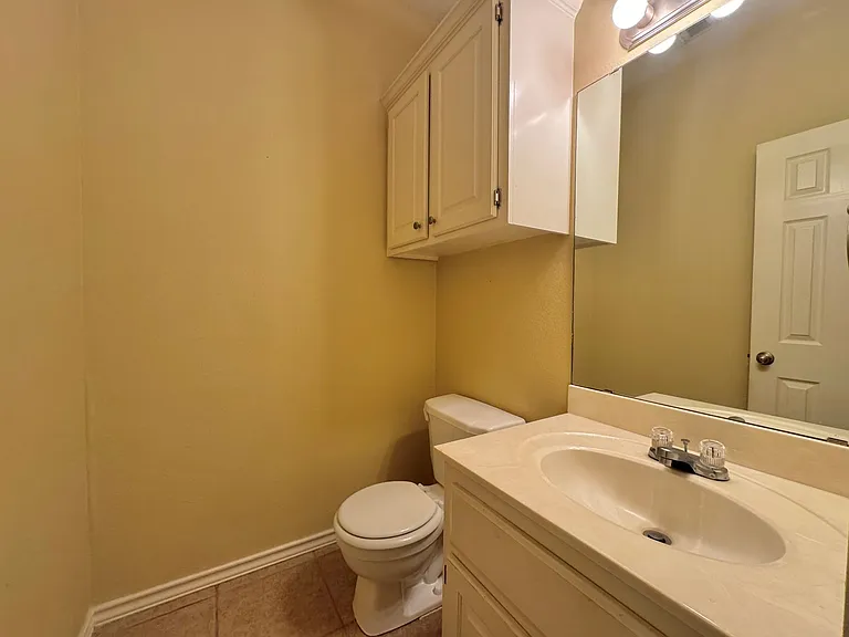 6 Fernwood Dr #B — Photo 6
