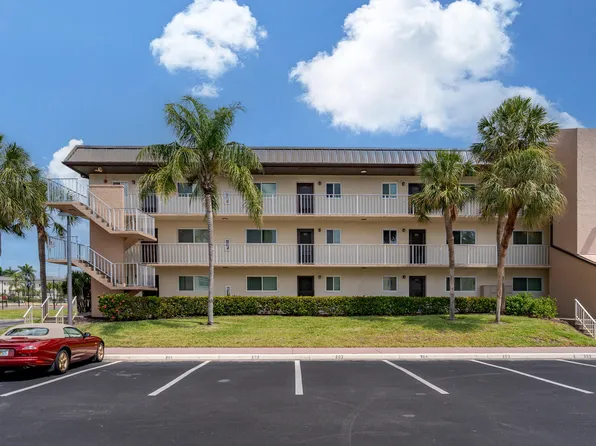 1014 Manatee Rd APT F102, Naples, FL 34114