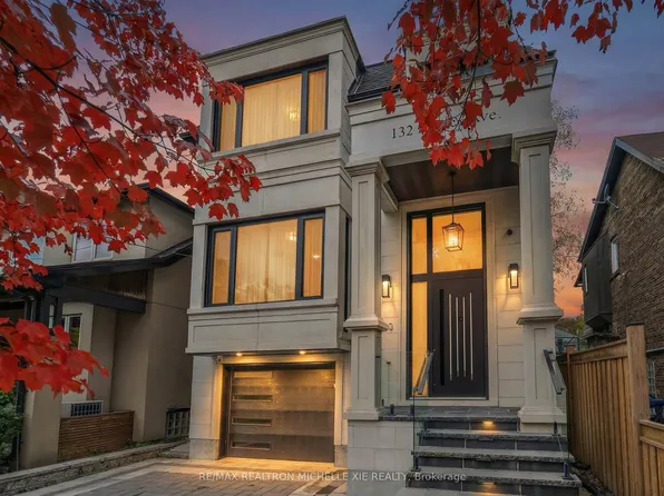 132 Duplex Ave, Toronto, ON M5P 2A7