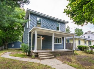 711 Eastern Ave NE, Grand Rapids, MI 49503