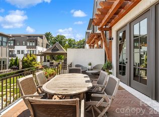 2212 Nolen Ridge Ave, Charlotte, NC 28209