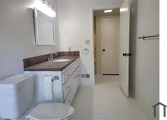 10250 River Rd #A — Photo 43