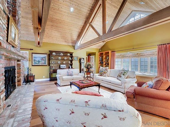 5th image of 1 Rolling View Ln