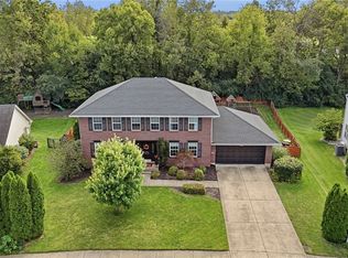 41 W Waterbury Dr, Springboro, OH 45066