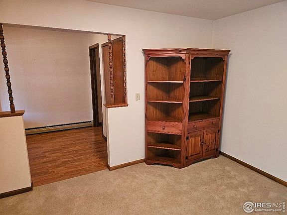 5th image of 915 Park St