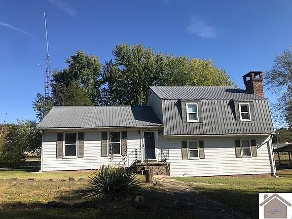 2nd image of 648 Blackburn St