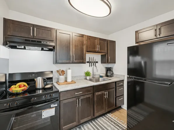 The Commons at Ridgecrest Village