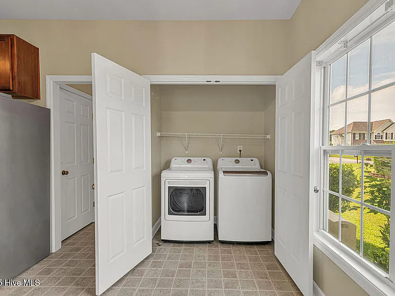 238 Silver Hills Dr — Photo 14