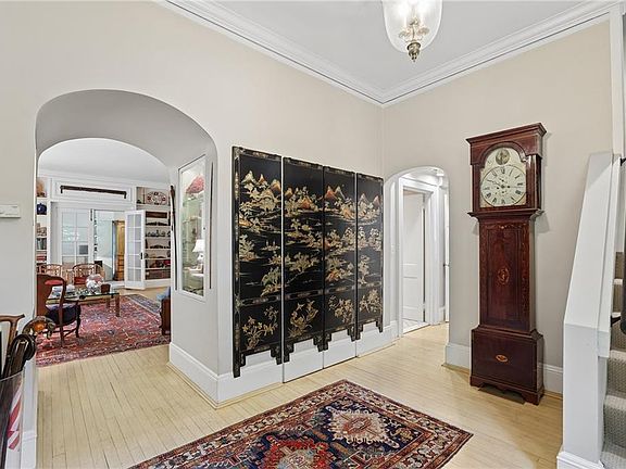 5th image of 1559 N Morningside Dr NE