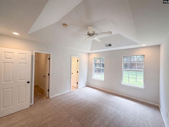 4th image of 220 Longshadow Dr