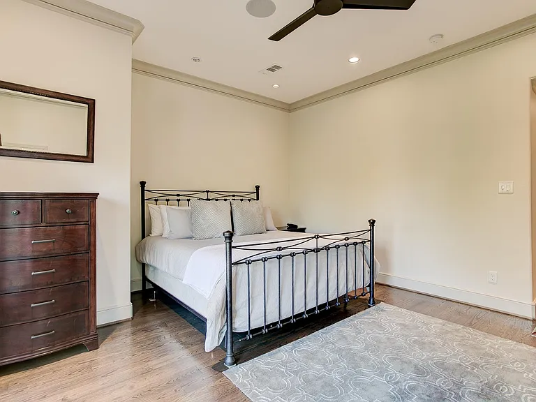 6688 Yosemite Ln — Photo 35