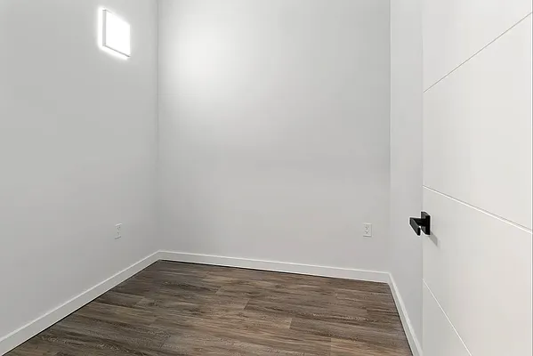 Rented by Elmekies Equities | media 8