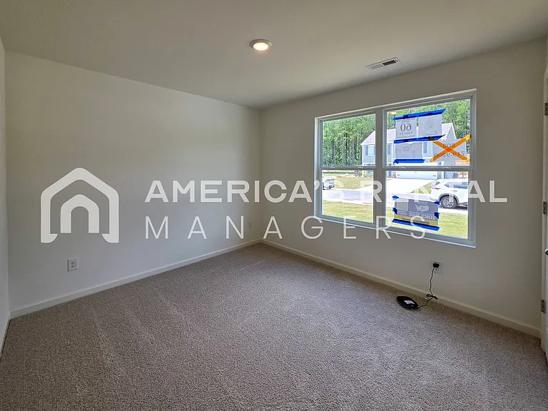 556 Saddlewood Bnd — Photo 10